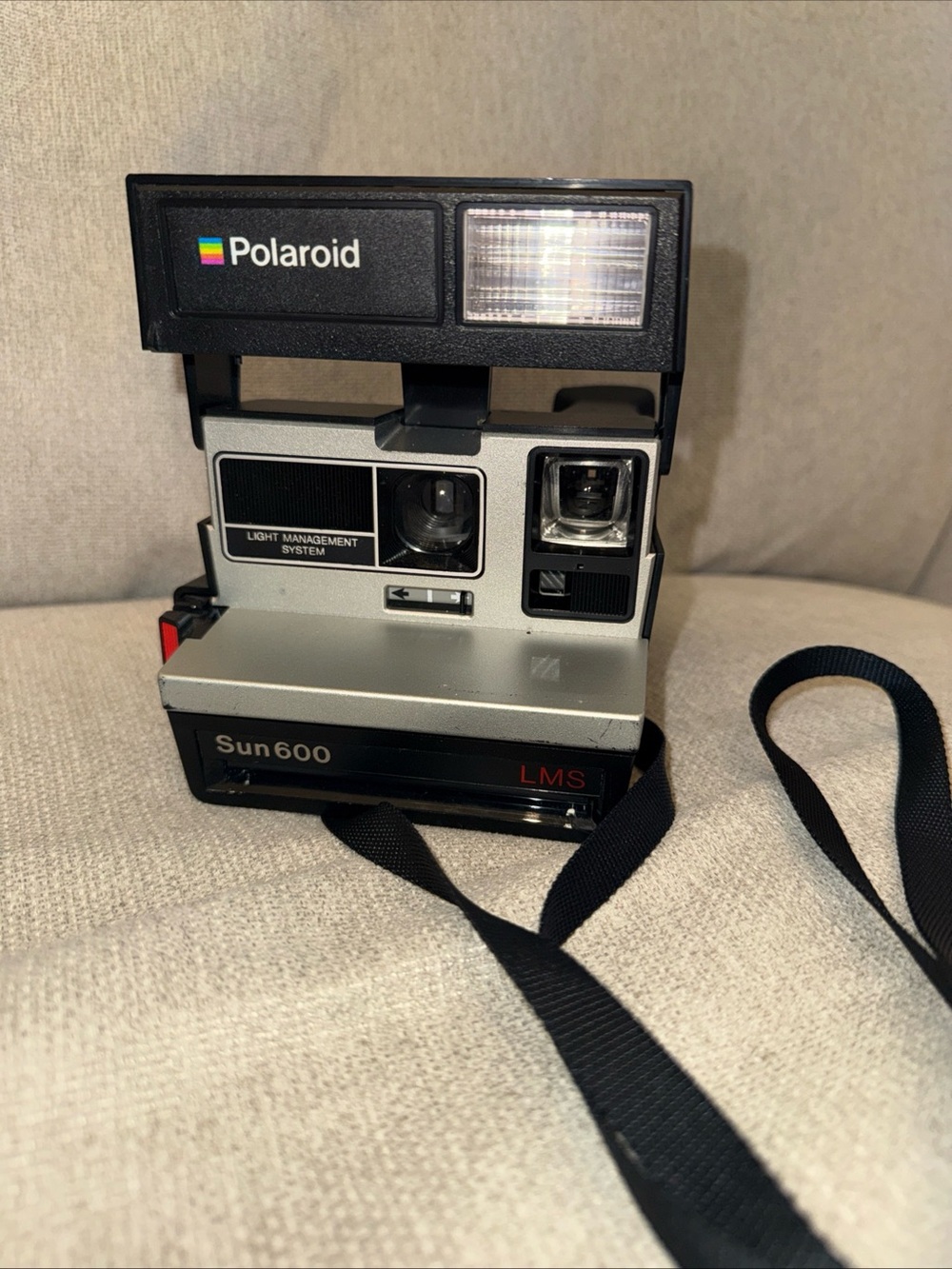 Polaroid Sun 600 LMS Instant Camera - Black & Silver tested fully working